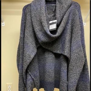 Gorgeous Sarah Pacini Italian wool sweater.